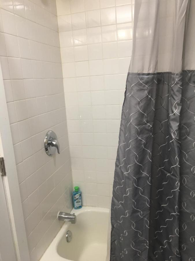 Just Like Being At Home- Newly Renovated Unit North Troy Luaran gambar